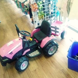 Meet your Posher, Joyce